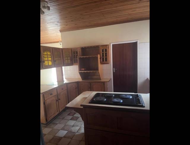 4 BEDROOM PROPERTY TO RENT IN RIVIERA PARK